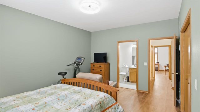 31 Deer Point Trail, Madison, WI 53719