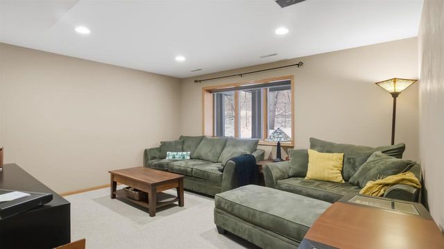 31 Deer Point Trail, Madison, WI 53719