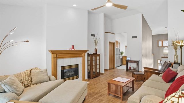 31 Deer Point Trail, Madison, WI 53719