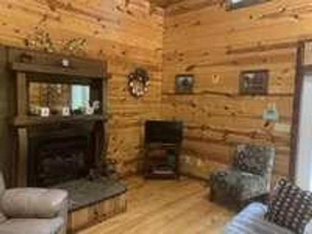 55 Debbie Lane, Slade, KY 40376