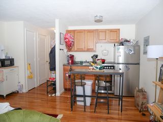 1039 Commonwealth Ave 33, Boston, MA 02215