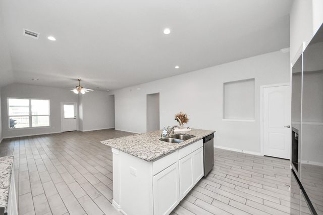 13322 Sea Breeze Drive, Texas City, TX 77568