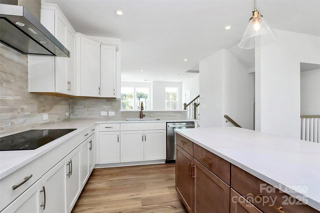 7118 Westrow Avenue, Charlotte, NC 28278