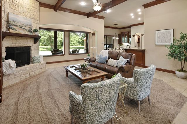 10682 Commonwealth Drive, Iola, TX 77861