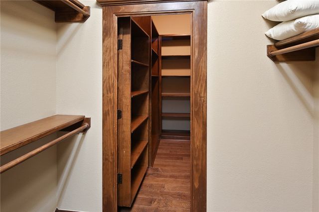 10682 Commonwealth Drive, Iola, TX 77861