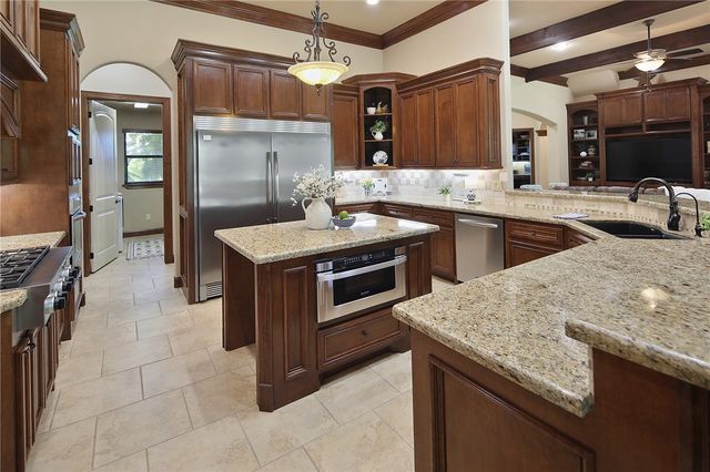 10682 Commonwealth Drive, Iola, TX 77861