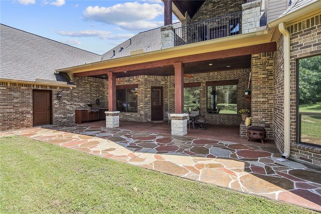 10682 Commonwealth Drive, Iola, TX 77861