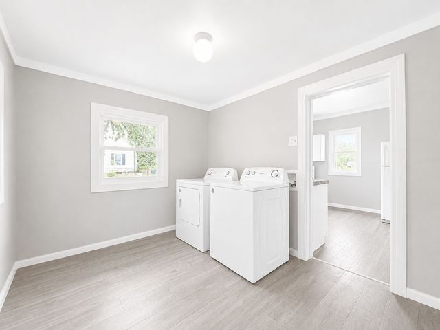 1221 B Avenue NW, Cedar Rapids, IA 52405