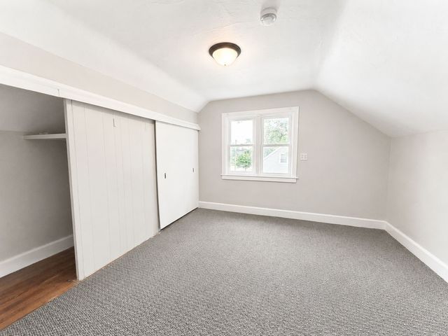 1221 B Avenue NW, Cedar Rapids, IA 52405