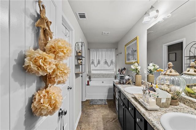 409 Hyder Court, Mcdonough, GA 30253