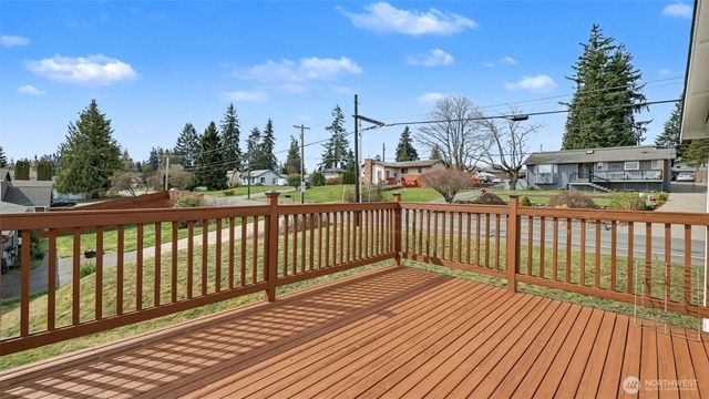 132 76th Place SW, Everett, WA 98203