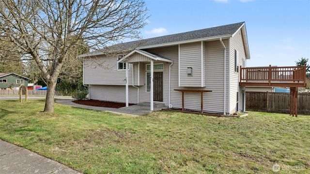 132 76th Place SW, Everett, WA 98203