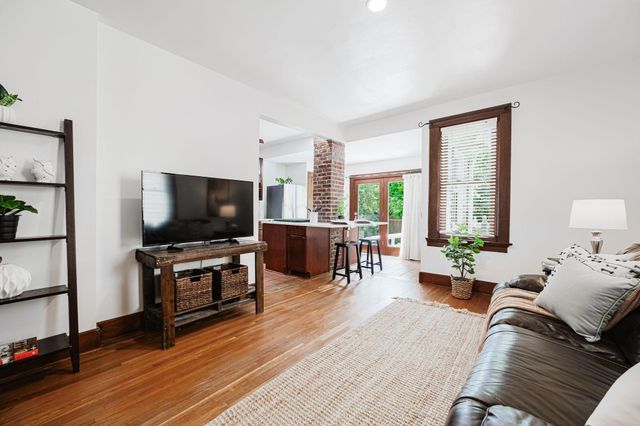 373 Stewart Avenue, Columbus, OH 43206