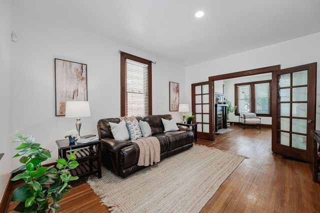 373 Stewart Avenue, Columbus, OH 43206