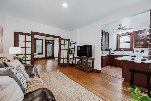 373 Stewart Avenue, Columbus, OH 43206