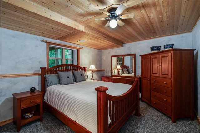2001 Timber Lake Road, Oregon, WI 53575