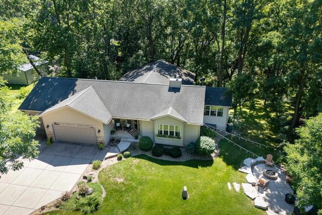 2001 Timber Lake Road, Oregon, WI 53575