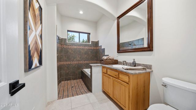 33516 N 7th Street, Phoenix, AZ 85085