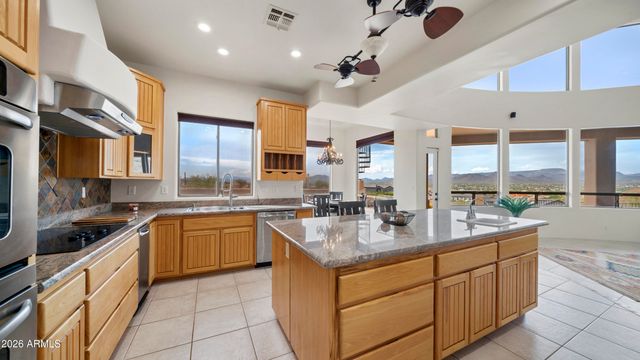 33516 N 7th Street, Phoenix, AZ 85085