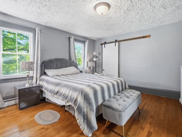 9 Turnpike Rd, Townsend, MA 01469