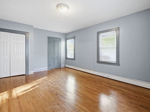 9 Turnpike Rd, Townsend, MA 01469