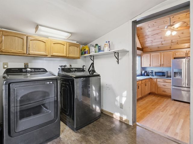 9 Turnpike Rd, Townsend, MA 01469
