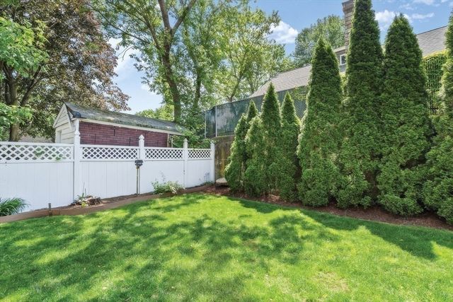79 West St 79, Newton, MA 02458