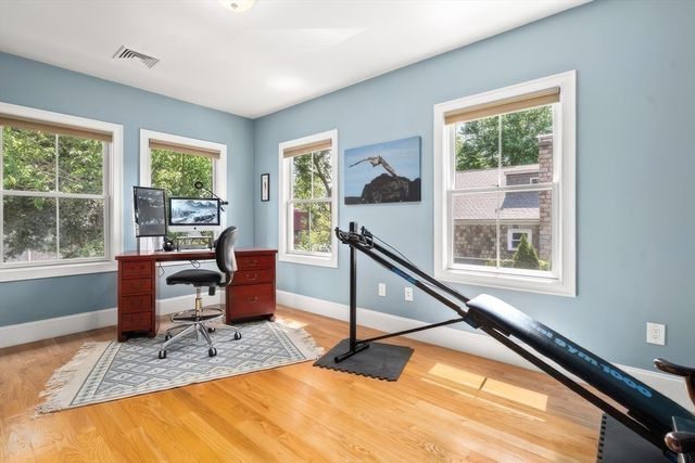 79 West St 79, Newton, MA 02458