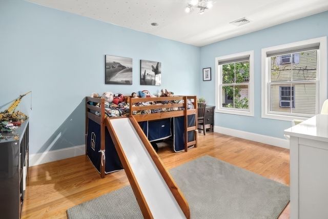 79 West St 79, Newton, MA 02458