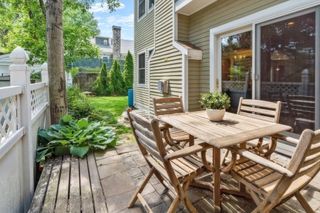 79 West St 79, Newton, MA 02458