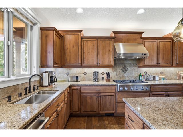 2552 Nw 12TH Cir, Camas, WA 98607