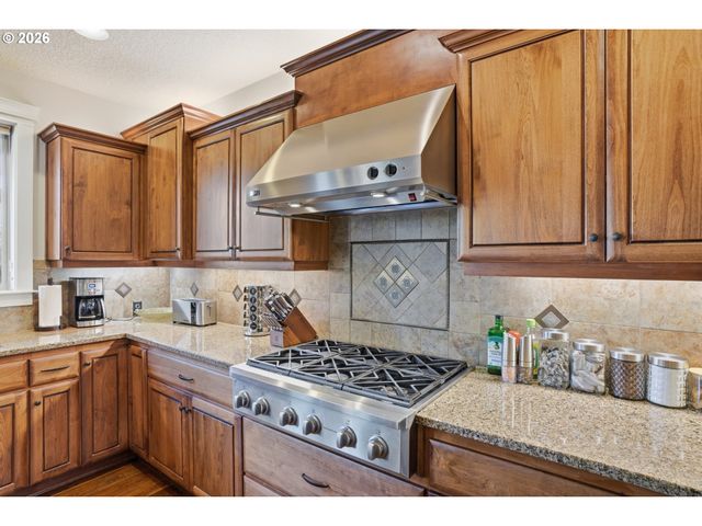 2552 Nw 12TH Cir, Camas, WA 98607