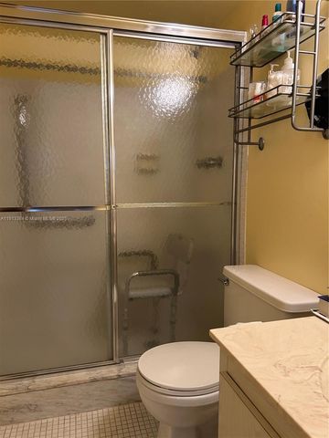 8120 SW 24th St 206, North Lauderdale, FL 33068