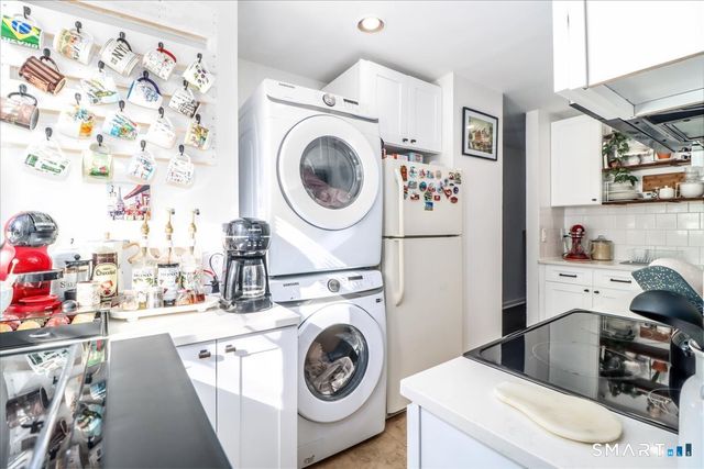 38 Candlewood Lake Road South APT 3, New Milford, CT 06776