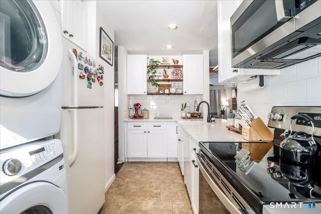 38 Candlewood Lake Road South APT 3, New Milford, CT 06776