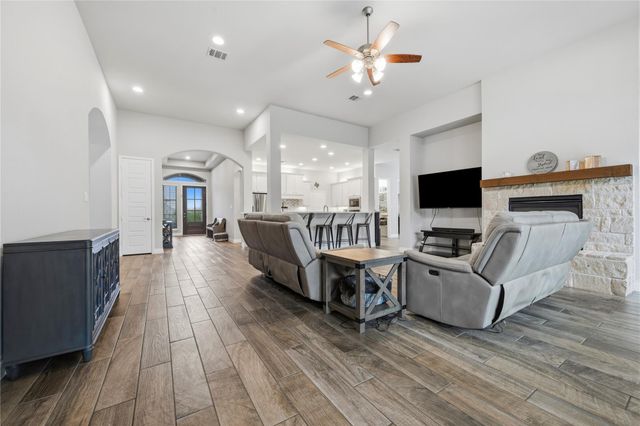 140 Catani LOOP, Georgetown, TX 78628