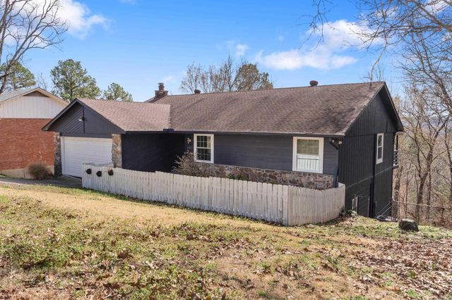 5517 McMurtrey Drive, North Little Rock, AR 72118