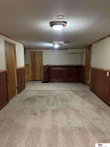 5010 Castelar Street, Omaha, NE 68106