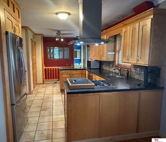 5010 Castelar Street, Omaha, NE 68106