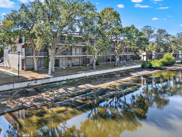 9125 TUDOR DRIVE D109, Tampa, FL 33615