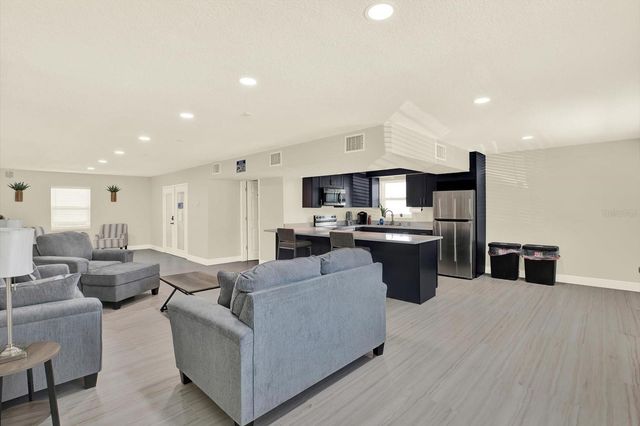 9125 TUDOR DRIVE D109, Tampa, FL 33615