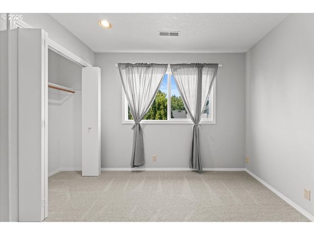 2253 Se 74TH Ave, Hillsboro, OR 97123
