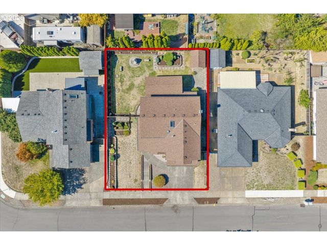 2253 Se 74TH Ave, Hillsboro, OR 97123