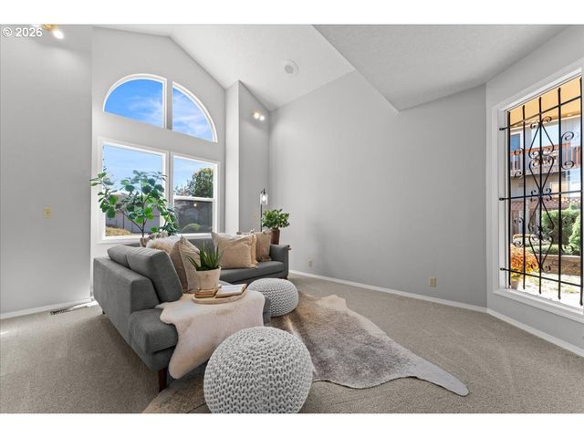 2253 Se 74TH Ave, Hillsboro, OR 97123