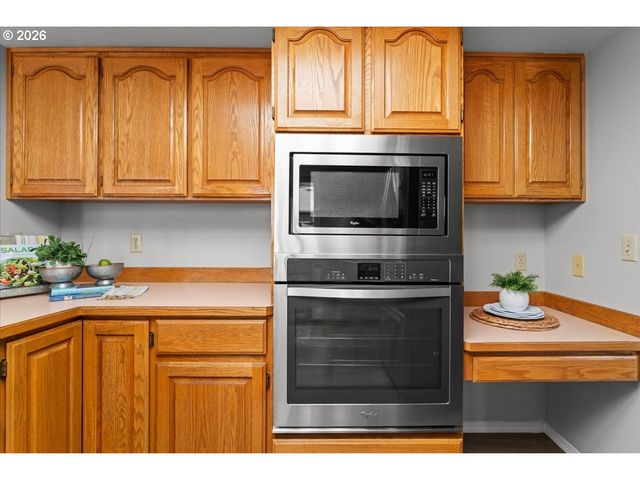 2253 Se 74TH Ave, Hillsboro, OR 97123