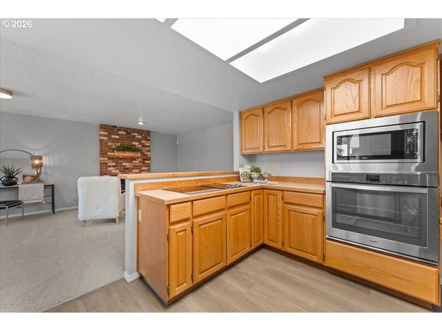 2253 Se 74TH Ave, Hillsboro, OR 97123