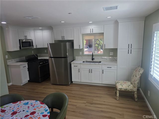 421 W Lexington, Glendale, CA 91203