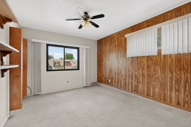 109 Camino De Las Crucitas, Santa Fe, NM 87501