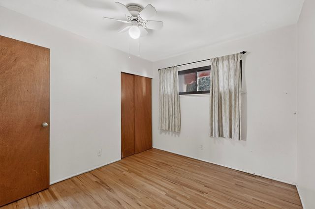 109 Camino De Las Crucitas, Santa Fe, NM 87501