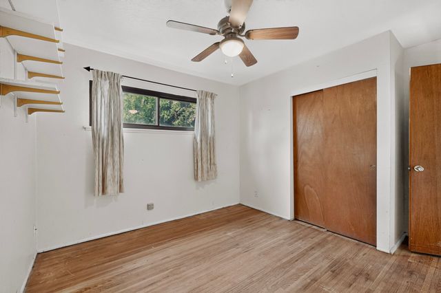 109 Camino De Las Crucitas, Santa Fe, NM 87501